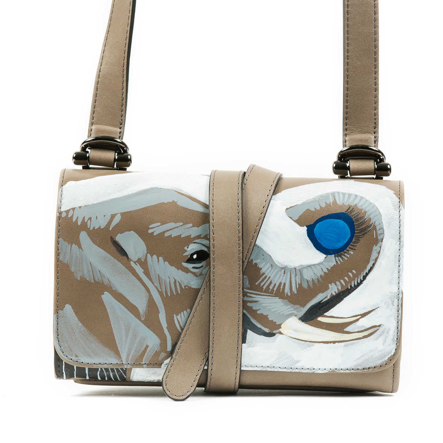 Survival Bag - Consicious - Anna Cortina #ArtMeetsFashion