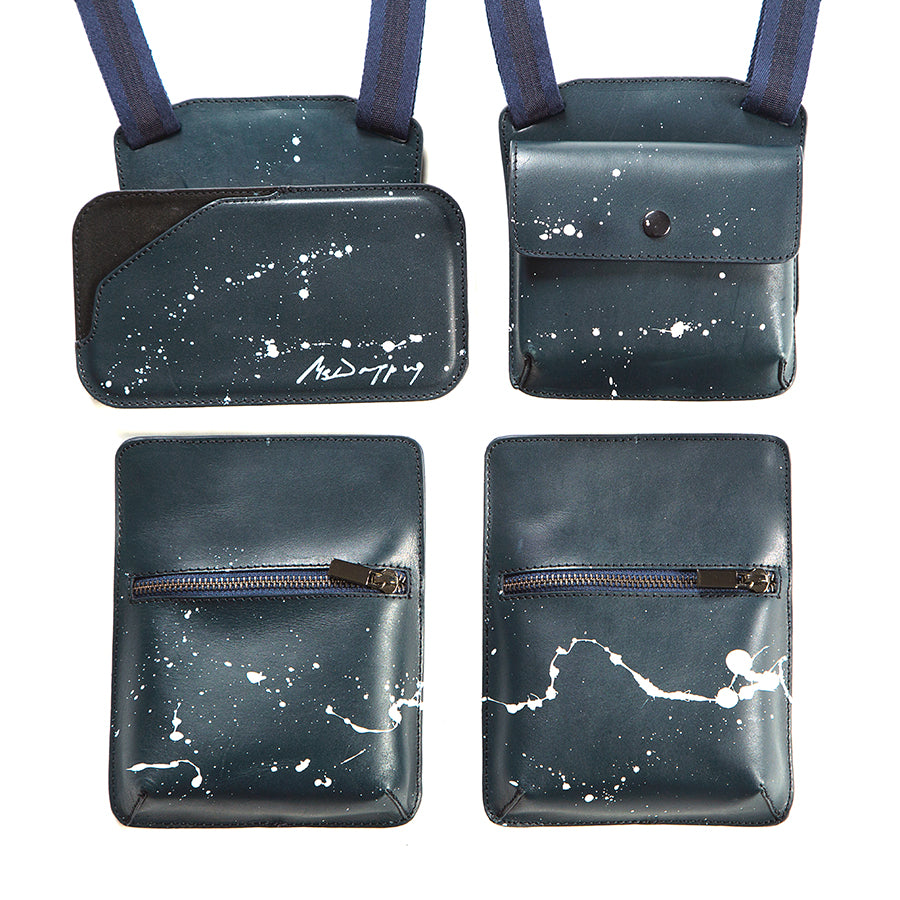 Harness Bag - Blanco sobre Azul Oscuro - Anna Cortina #ArtMeetsFashion