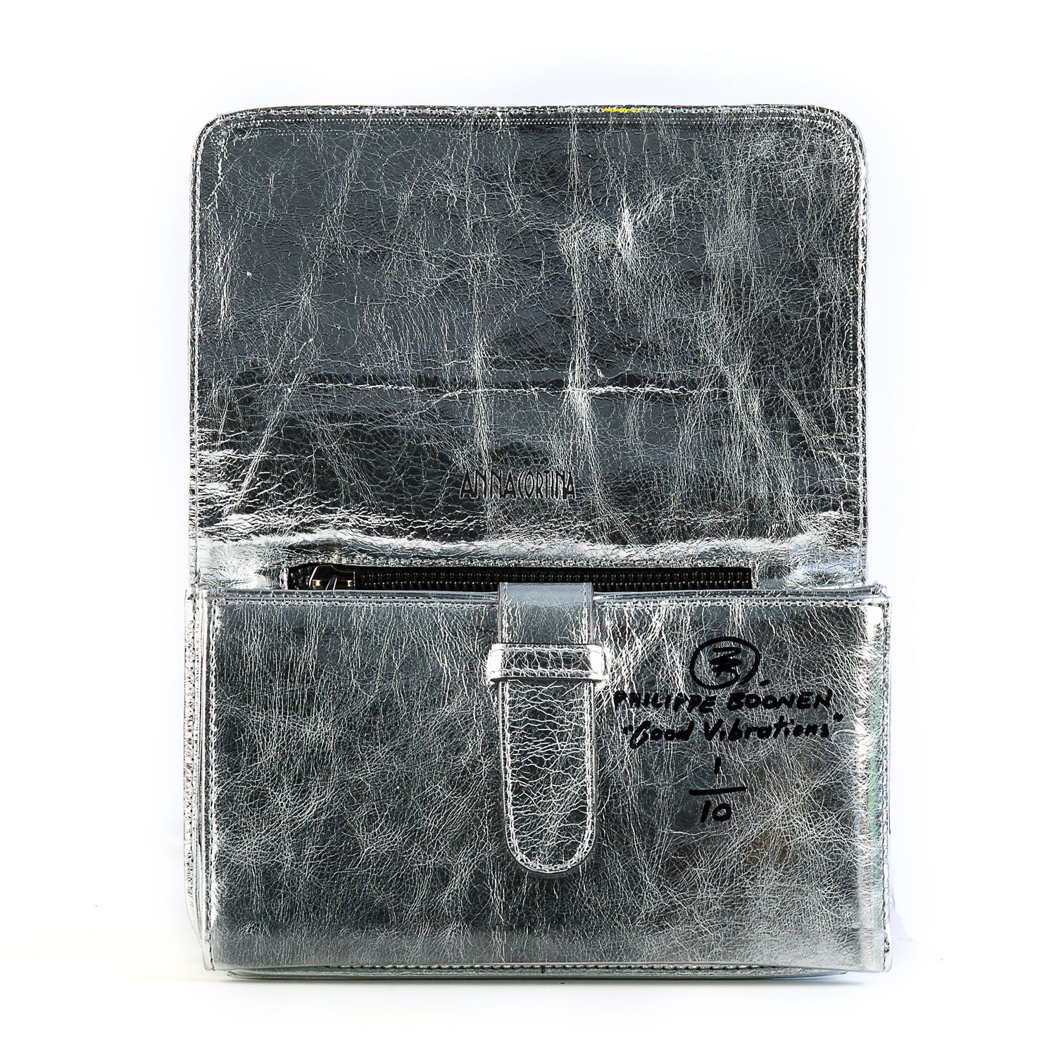 Survival Bag - Good Vibrations - Anna Cortina #ArtMeetsFashion